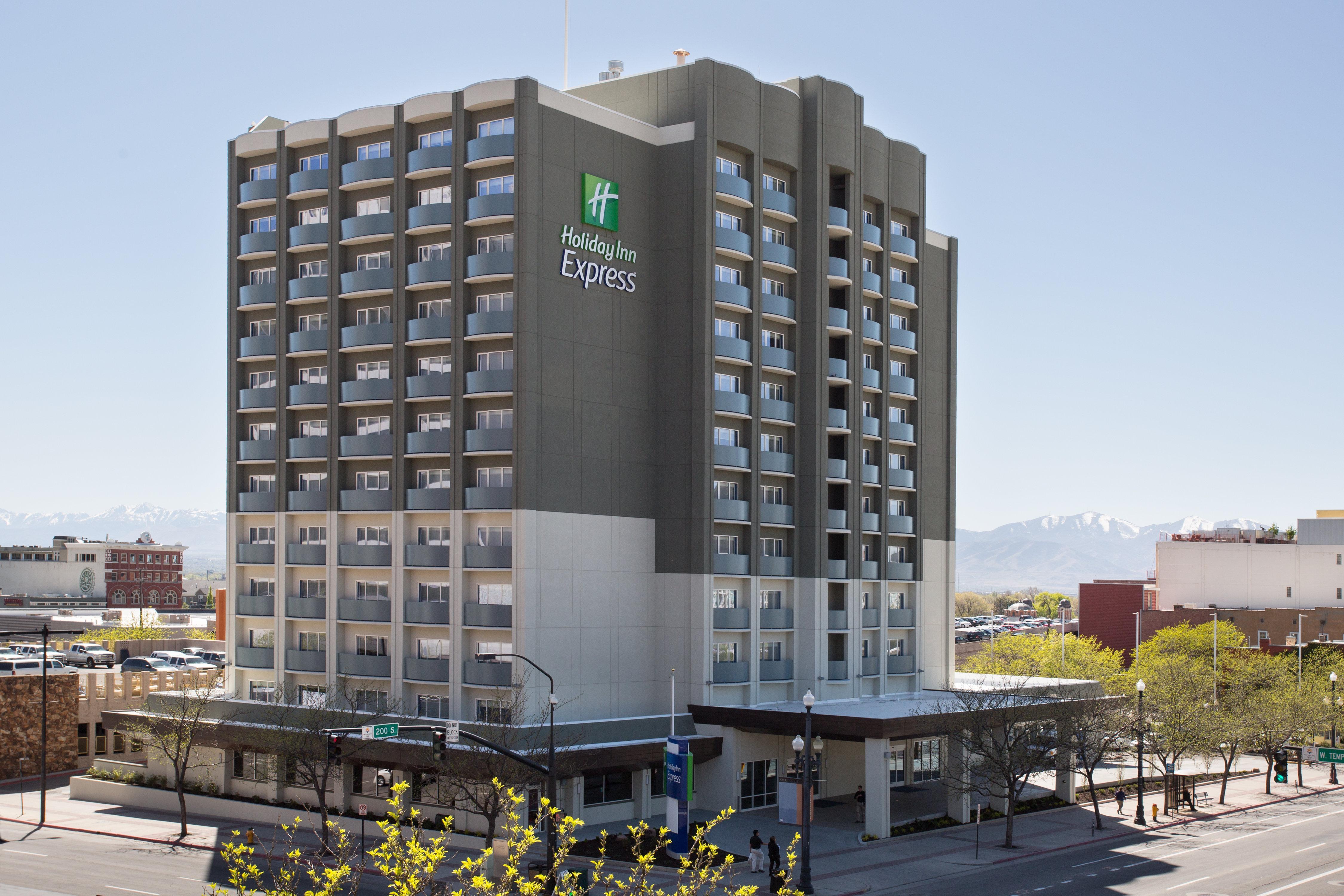 Holiday Inn Express & Suites Memphis Arpt Elvis Presley Blv By Ihg Exterior foto